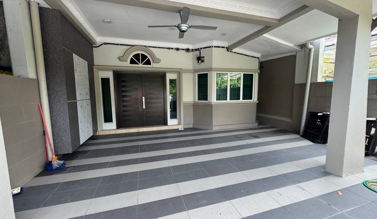 f6c13310-f487-4c0d-a091-dac3ebc37cf6