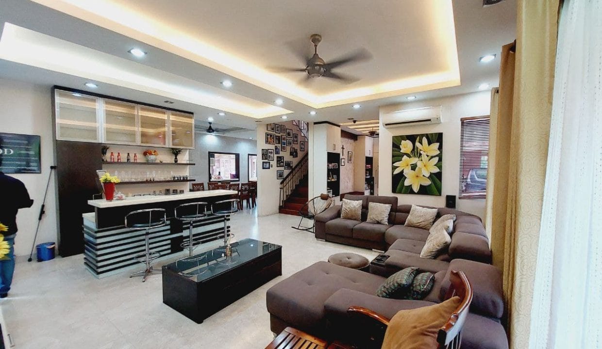 6fed3443-8098-4321-9d52-0625c305abd8