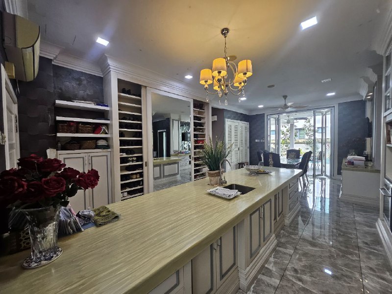 38c2efbc-65bd-4ef4-8051-03499903c135