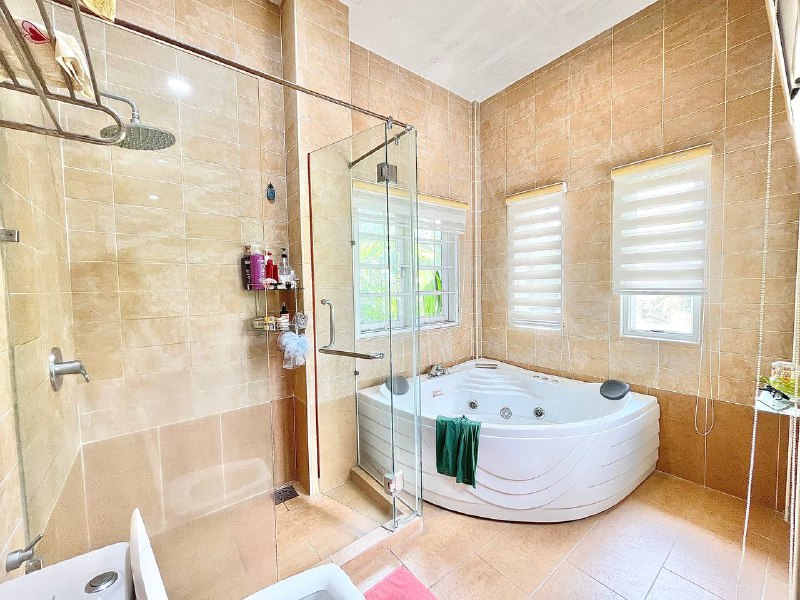 8d0eaf29-a9ac-468a-8bbd-1a49cfb31fc6