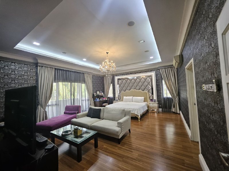 a21498bf-50cf-4d4e-85eb-060f4ca8a615