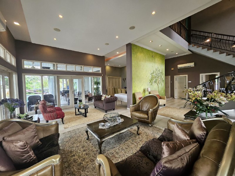 fc2dc3db-179b-46b8-98fb-ce9efe362088