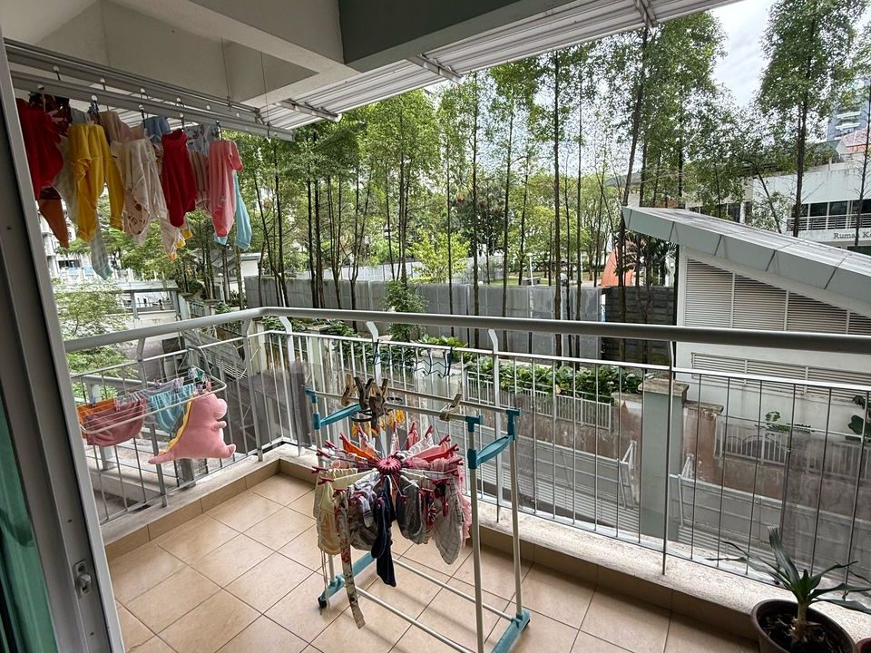 b84f37b8-080b-4e58-834f-87c4ec7e5a7a