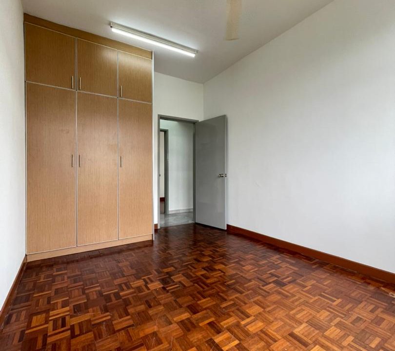 e2e9af65-4e09-485f-948b-5d28930ead7b